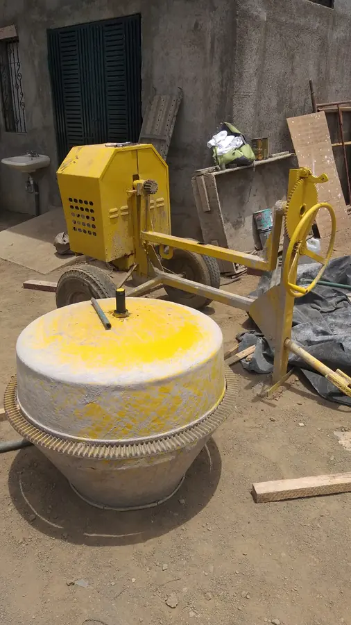 Mantenimiento de mezcladora de concreto